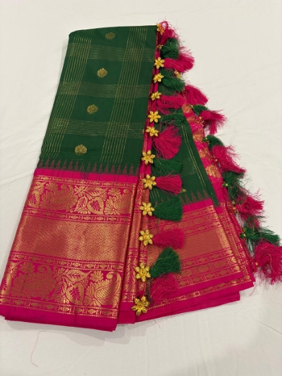 Picture of Semi Gadwal Saree